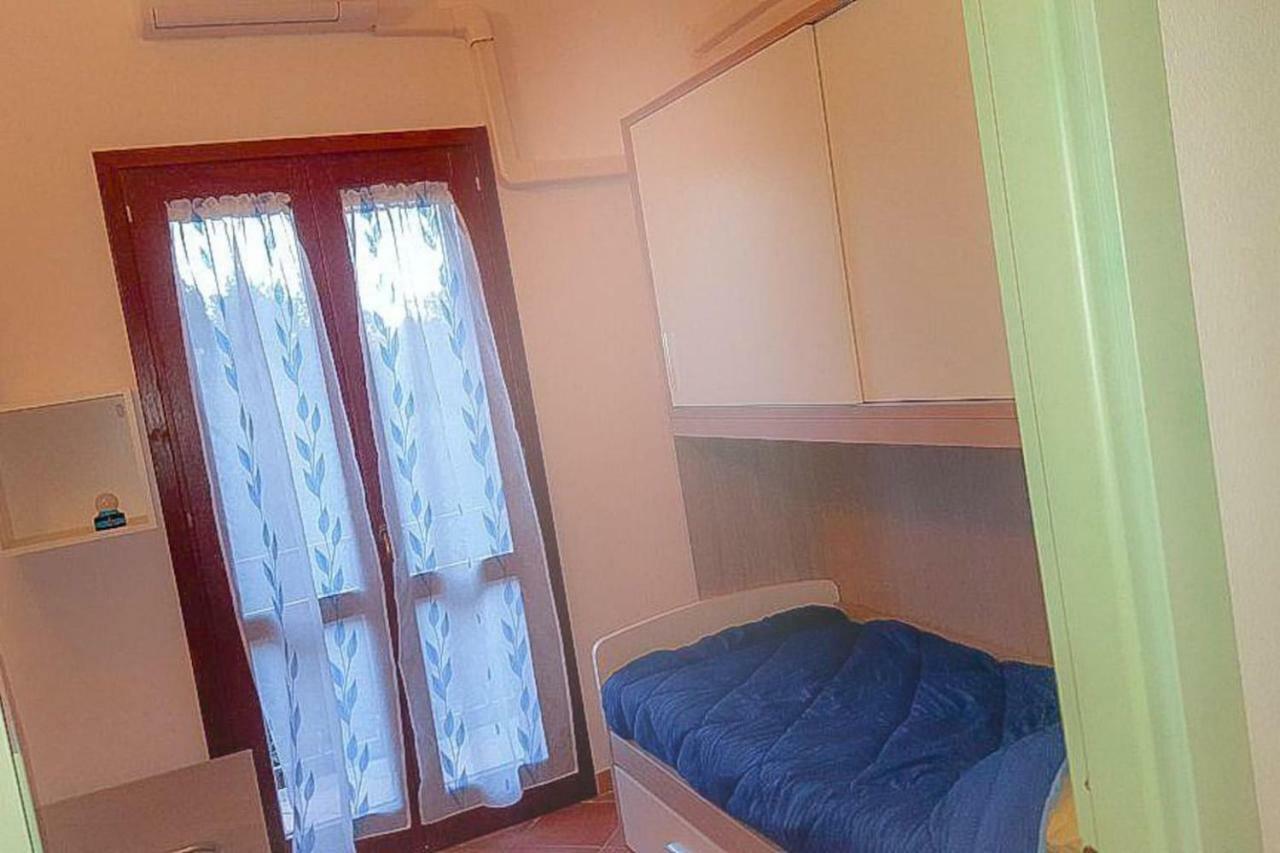 Appartamento a Pula Vicino al Mare Exterior foto